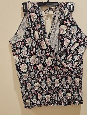 Black Floral Smocked V-Neck Tank Top